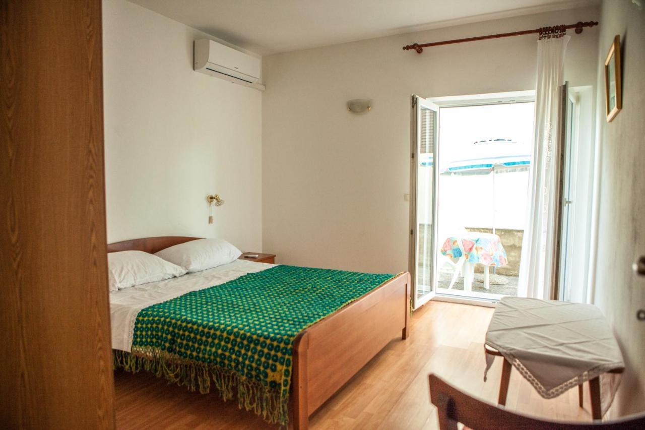 Apartments Alma ノヴァリャ エクステリア 写真