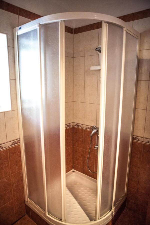 Apartments Alma ノヴァリャ エクステリア 写真